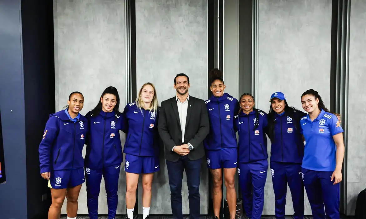 Novo presidente da CBF projeta mais investimentos no futebol feminino